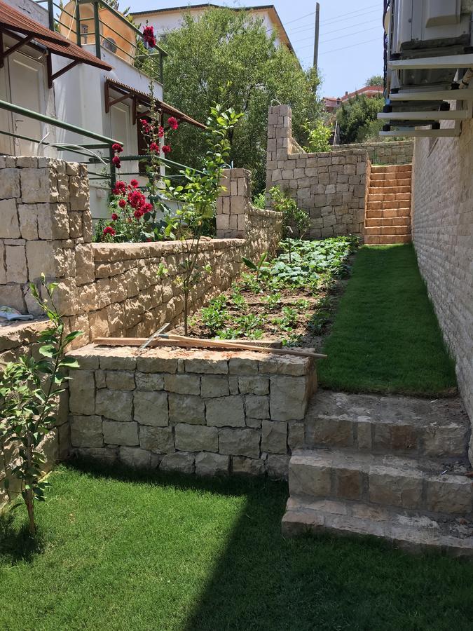 Clementin Suits Siğacık Екстериор снимка