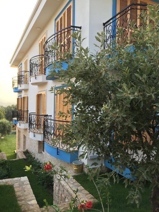 Clementin Suits Siğacık Екстериор снимка