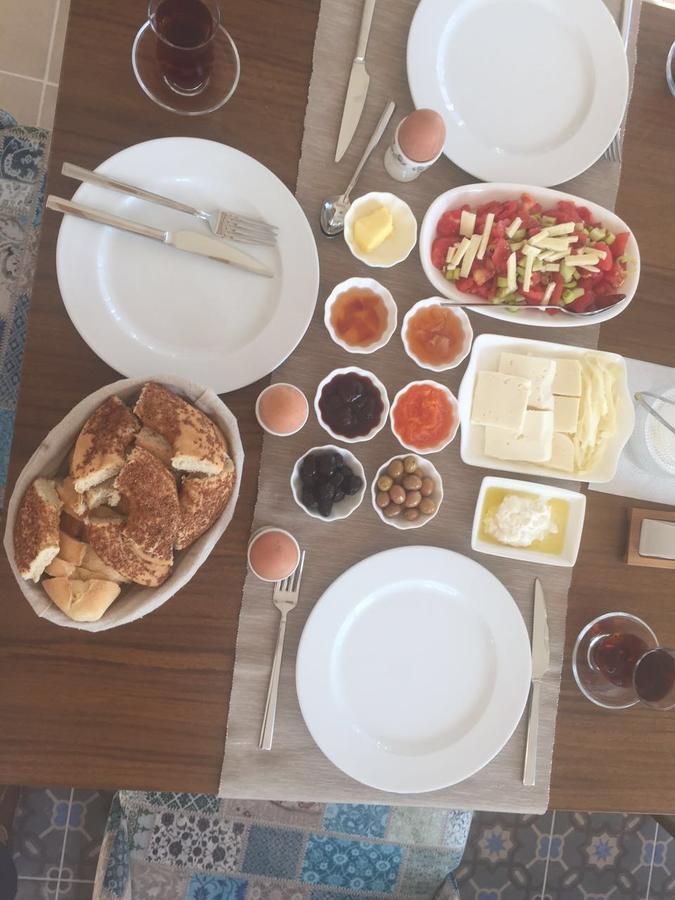 Clementin Suits Siğacık Екстериор снимка